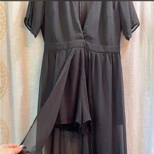Pretty Little Thing Black Short Sleeve Dress